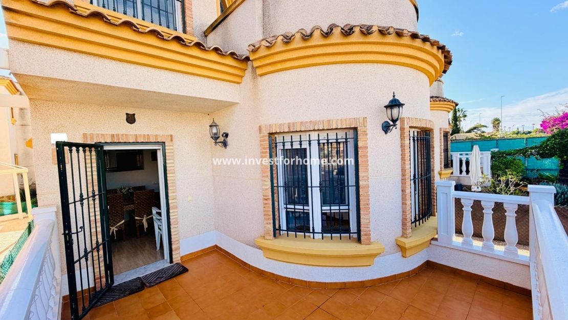 Sale - Villa - Los Montesinos - La Herrada