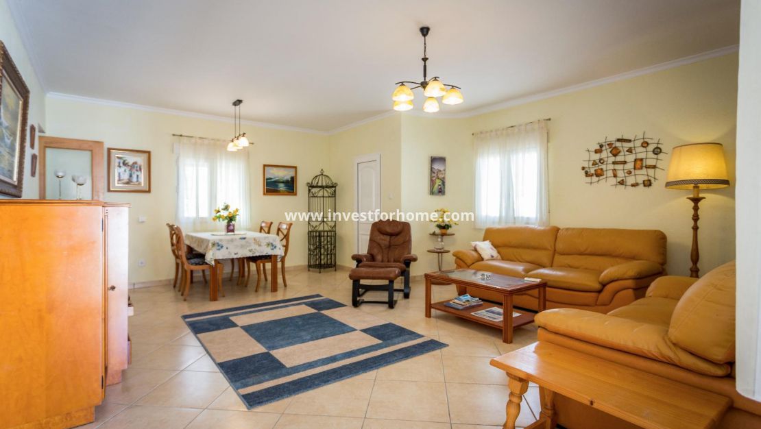 Sale - Villa - Mil Palmeras