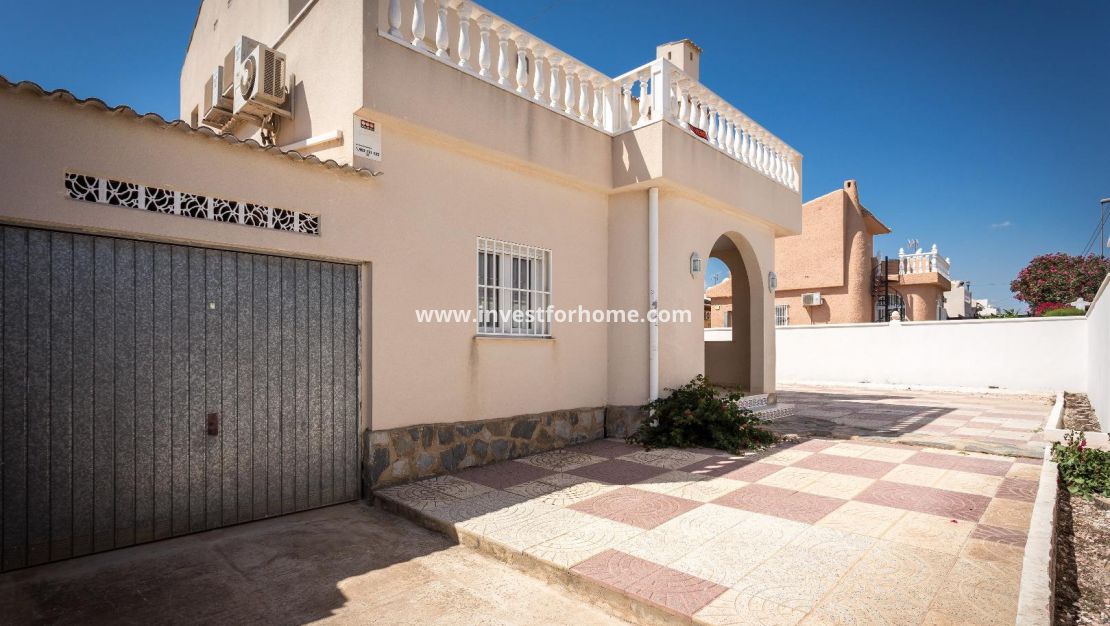 Sale - Villa - Mil Palmeras