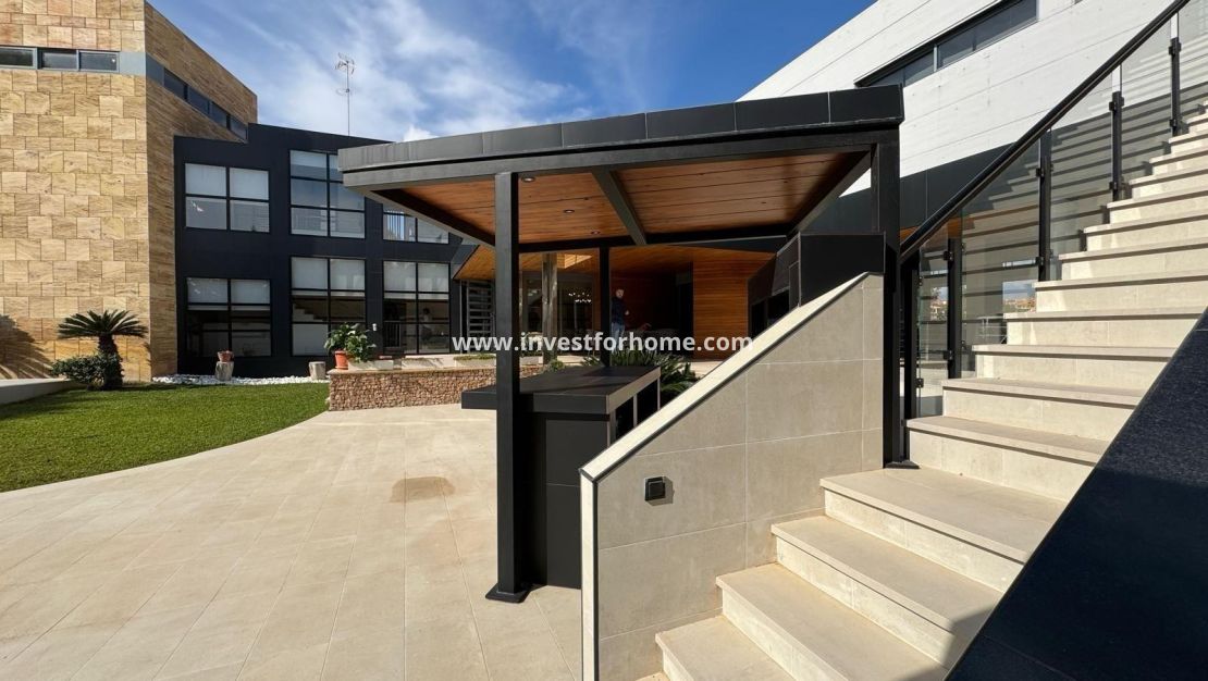 Sale - Villa - Orihuela Costa - Altos De Campoamor