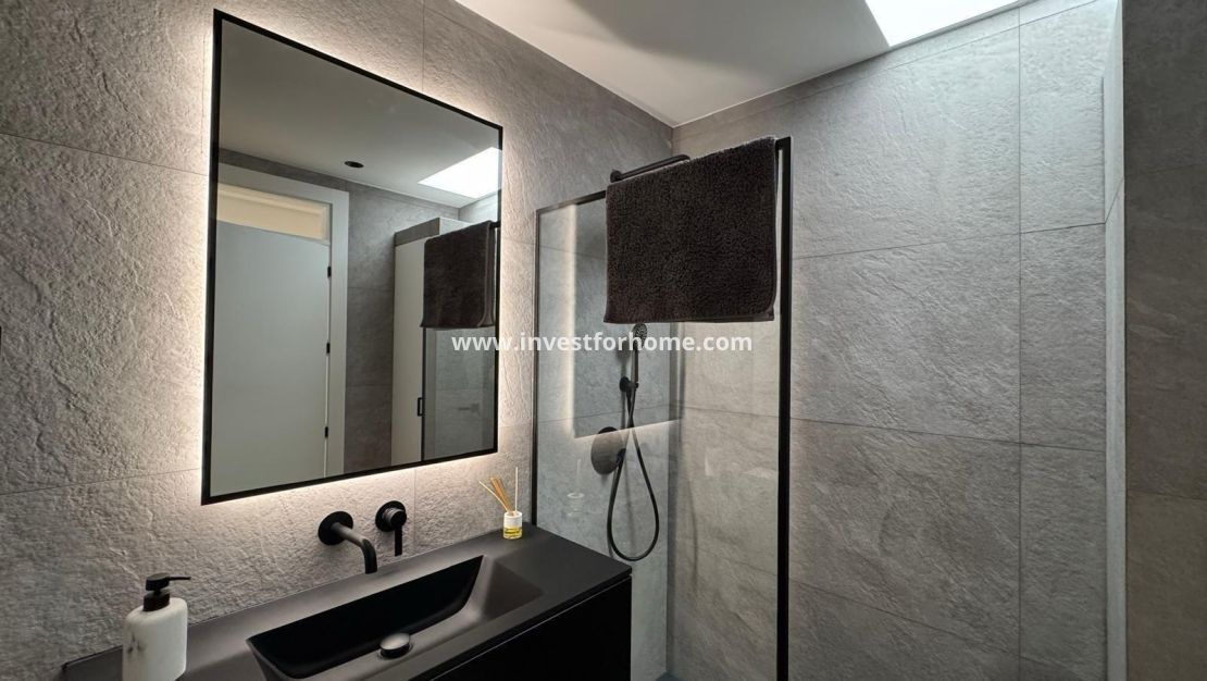 Sale - Villa - Orihuela Costa - Altos De Campoamor