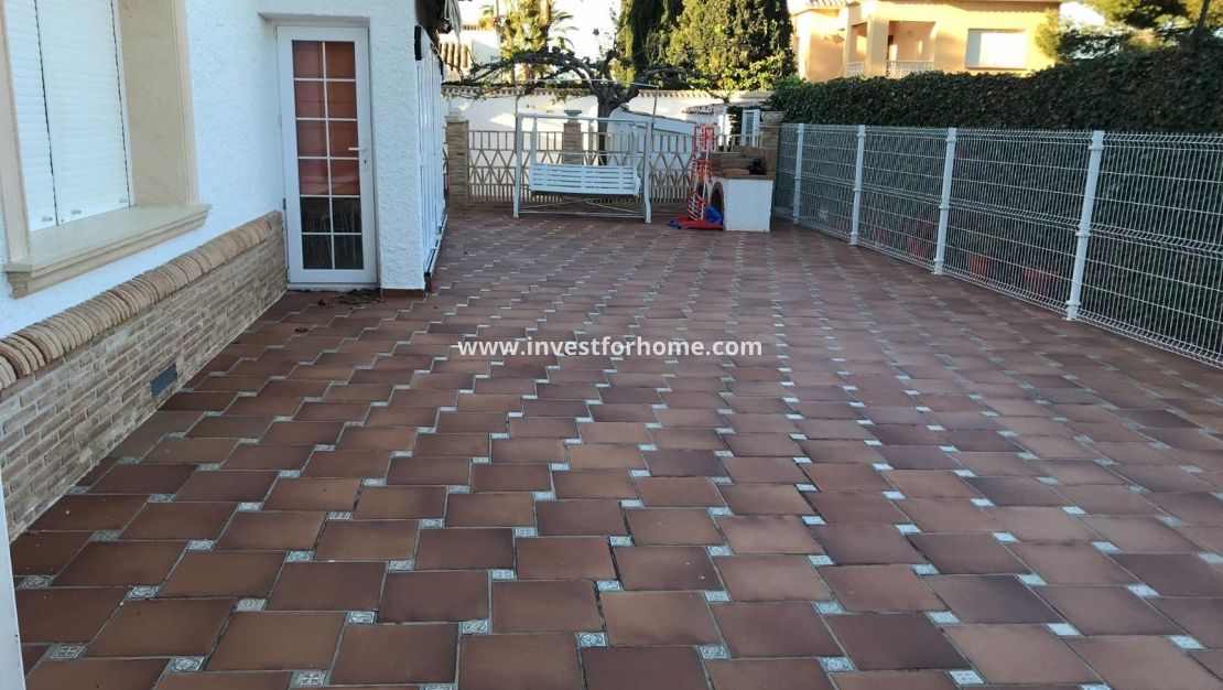 Sale - Villa - Orihuela Costa - Cabo Roig