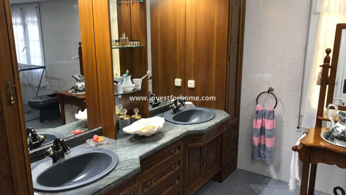 Sale - Villa - Orihuela Costa - Cabo Roig