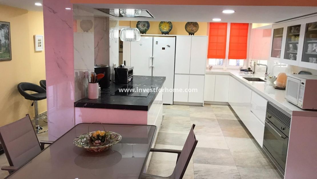 Sale - Villa - Orihuela Costa - Cabo Roig