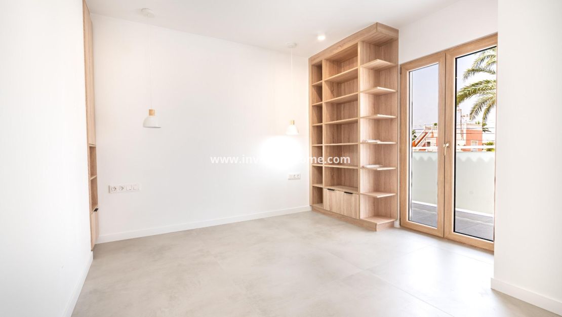 Sale - Villa - Orihuela Costa - Cabo Roig