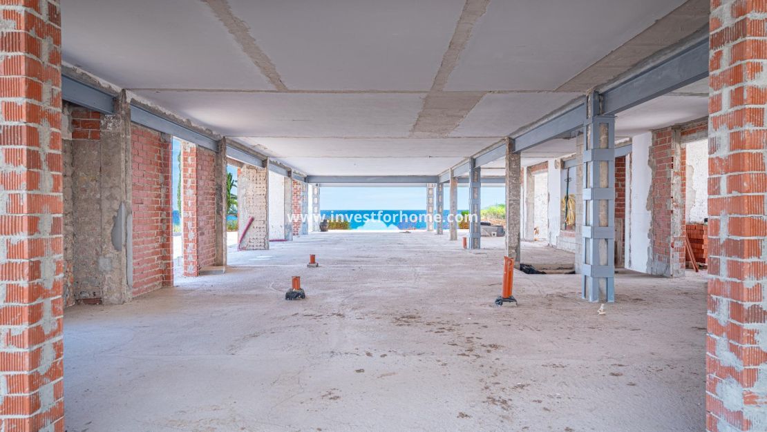 Sale - Villa - Orihuela Costa - Cabo Roig