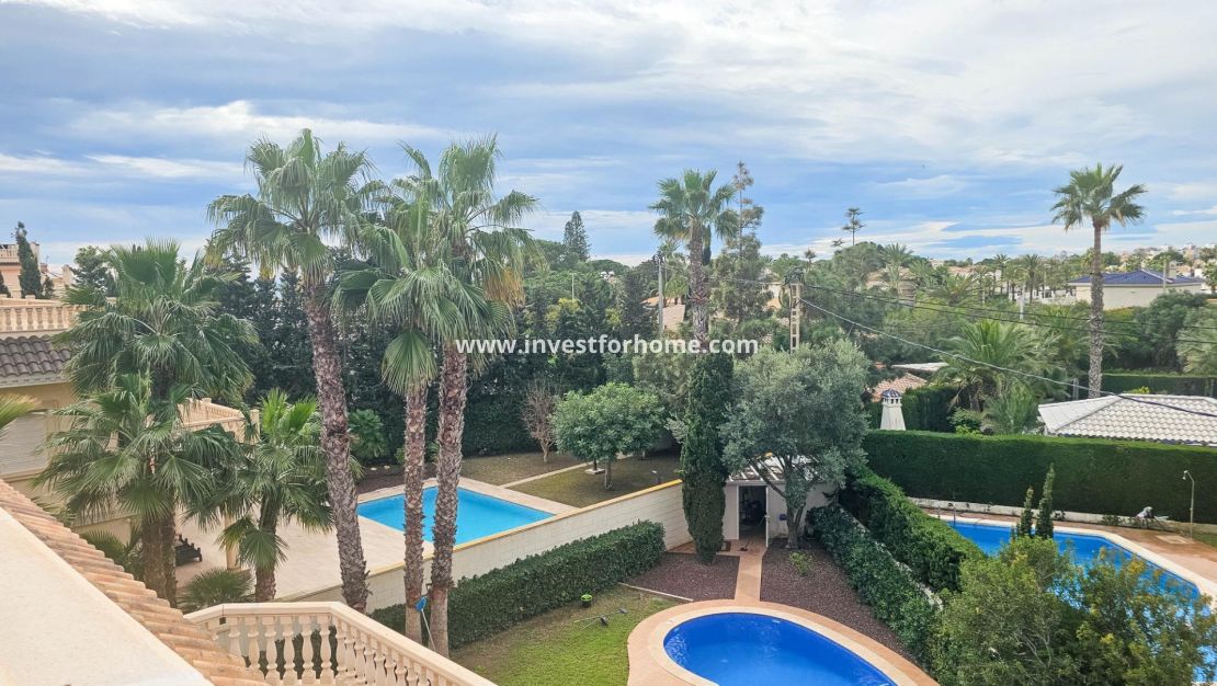 Sale - Villa - Orihuela Costa - Cabo Roig
