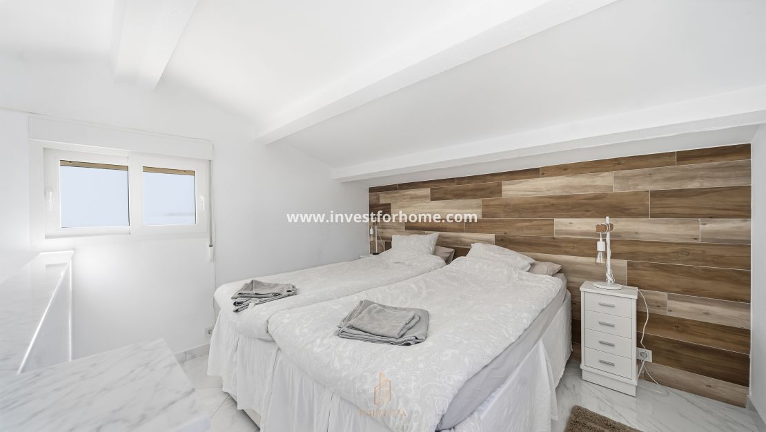 Sale - Villa - Orihuela Costa - Cabo Roig