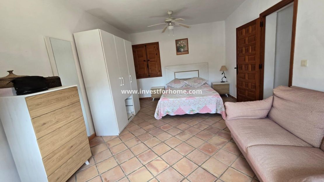 Sale - Villa - Orihuela Costa - Cabo Roig