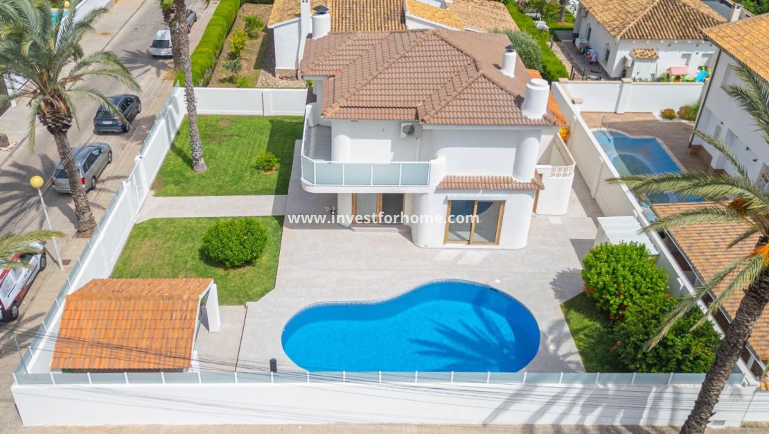Sale - Villa - Orihuela Costa - Cabo Roig