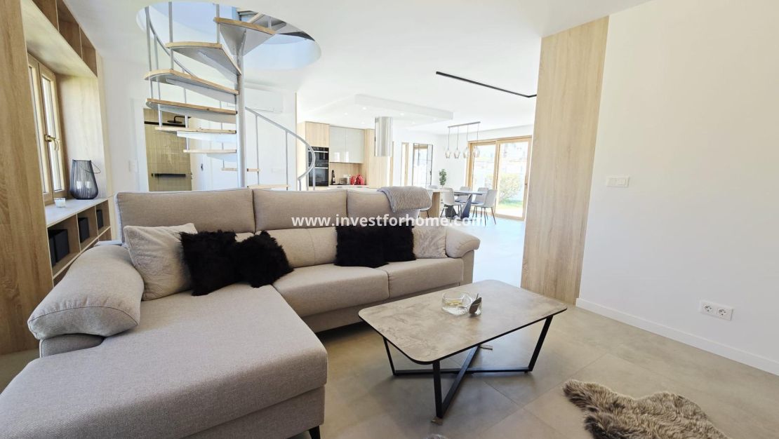 Sale - Villa - Orihuela Costa - Cabo Roig