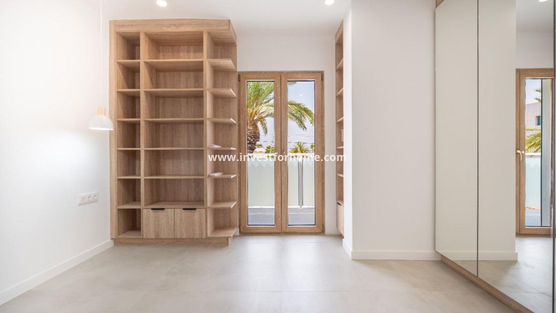 Sale - Villa - Orihuela Costa - Cabo Roig