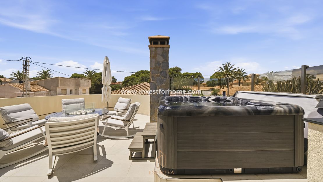 Sale - Villa - Orihuela Costa - Cabo Roig