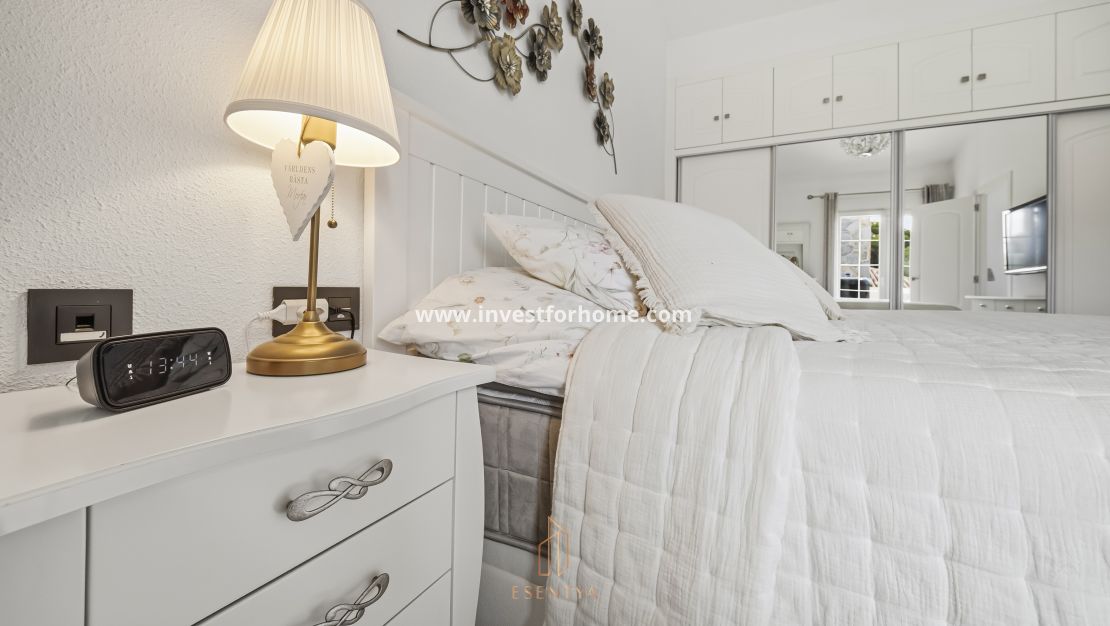 Sale - Villa - Orihuela Costa - Cabo Roig