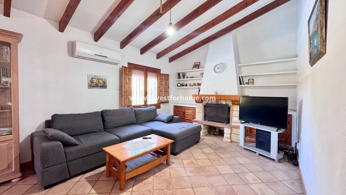 Sale - Villa - Orihuela Costa - Cabo Roig