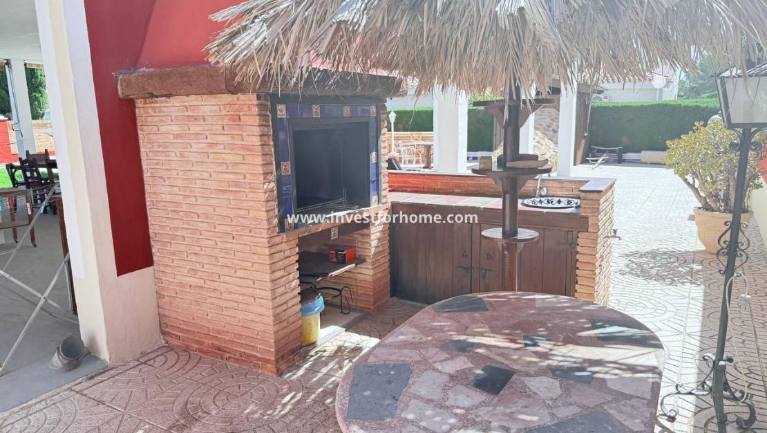 Sale - Villa - Orihuela Costa - Campoamor