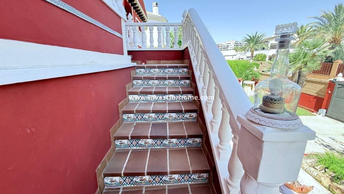 Sale - Villa - Orihuela Costa - Campoamor