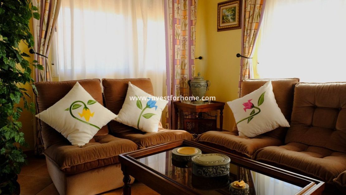 Sale - Villa - Orihuela Costa - Correntías Medias