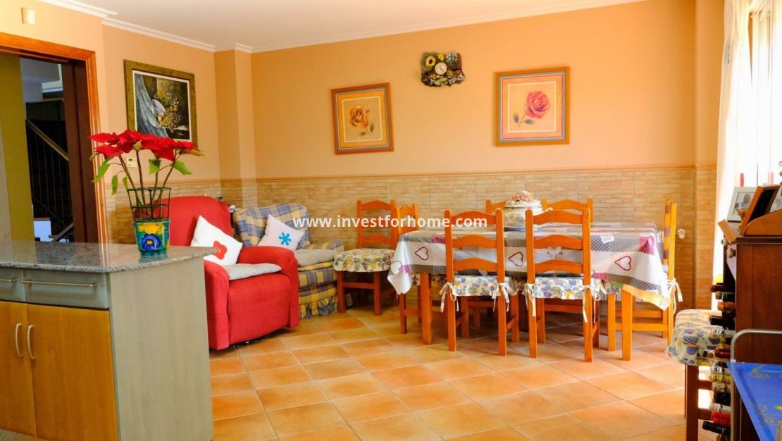 Sale - Villa - Orihuela Costa - Correntías Medias