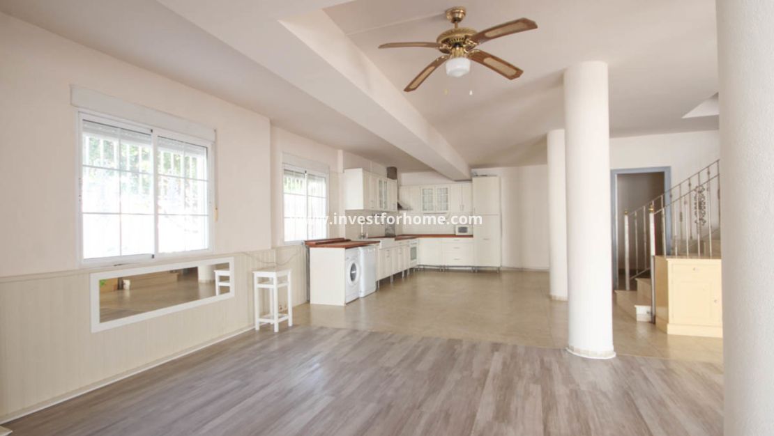 Sale - Villa - Orihuela Costa - Costa Blanca