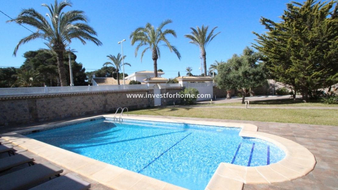 Sale - Villa - Orihuela Costa - Costa Blanca