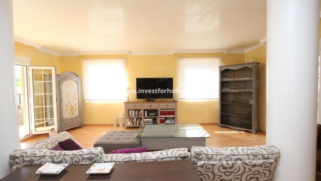 Sale - Villa - Orihuela Costa - Costa Blanca