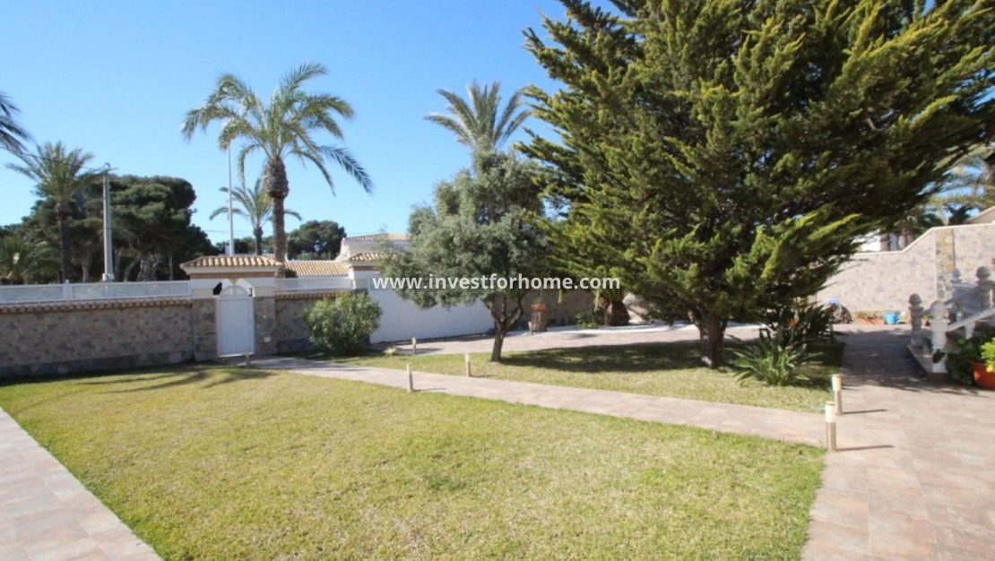 Sale - Villa - Orihuela Costa - Costa Blanca