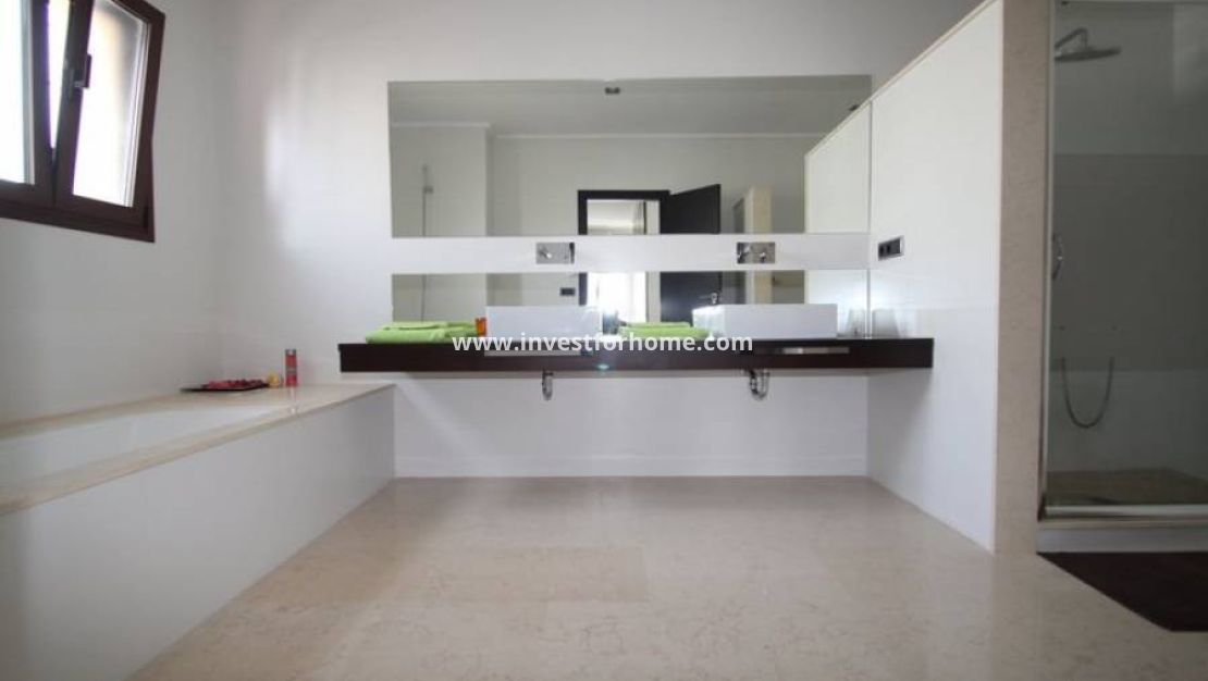 Sale - Villa - Orihuela Costa - Costa Blanca
