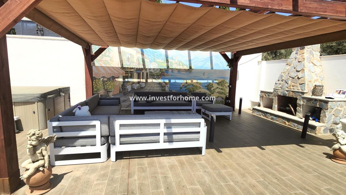 Sale - Villa - Orihuela Costa - Costa Blanca