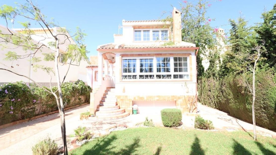 Sale - Villa - Orihuela Costa - Costa Blanca
