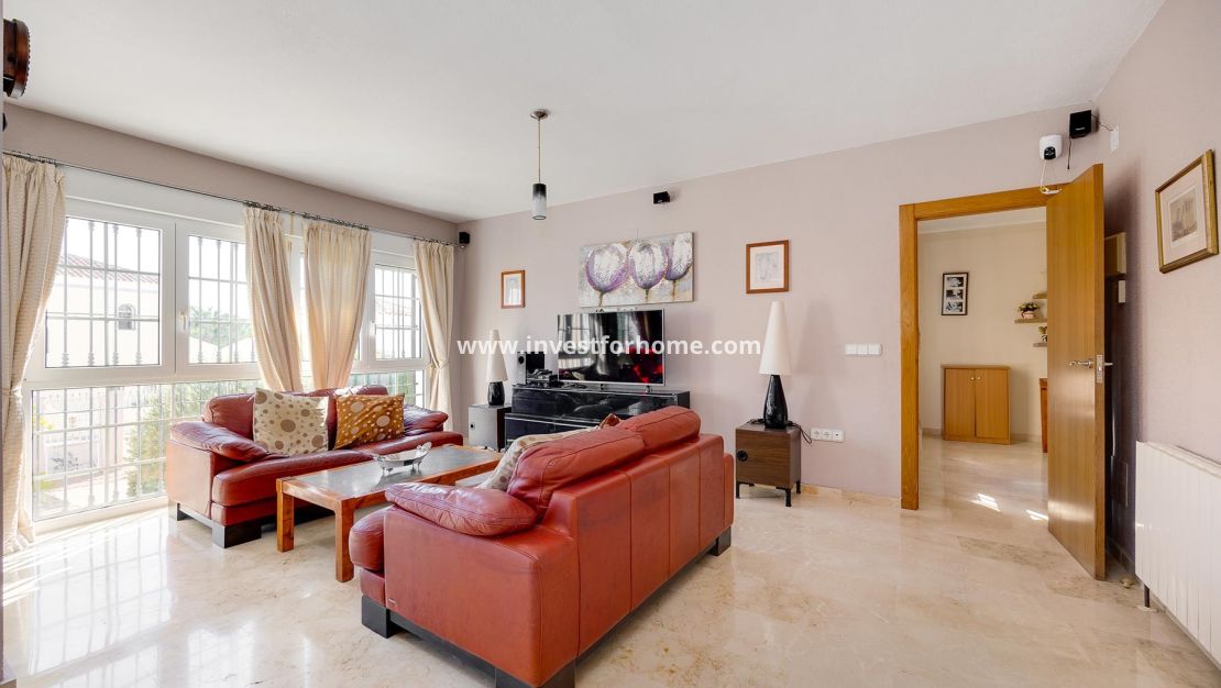 Sale - Villa - Orihuela Costa - Costa Blanca