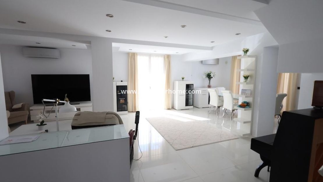 Sale - Villa - Orihuela Costa - Costa Blanca