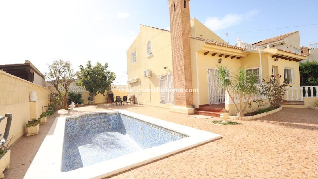 Sale - Villa - Orihuela Costa - Costa Blanca