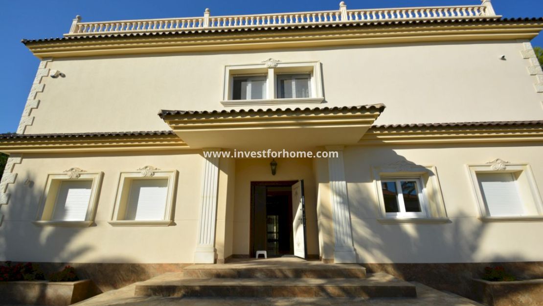 Sale - Villa - Orihuela Costa - Costa Blanca