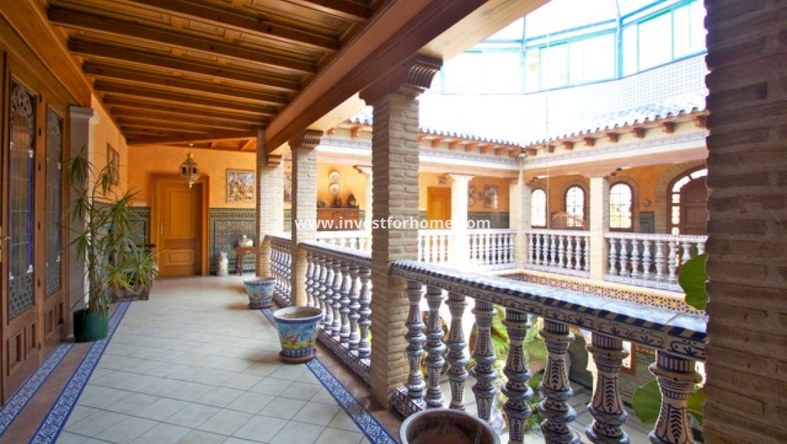 Sale - Villa - Orihuela Costa - Costa Blanca