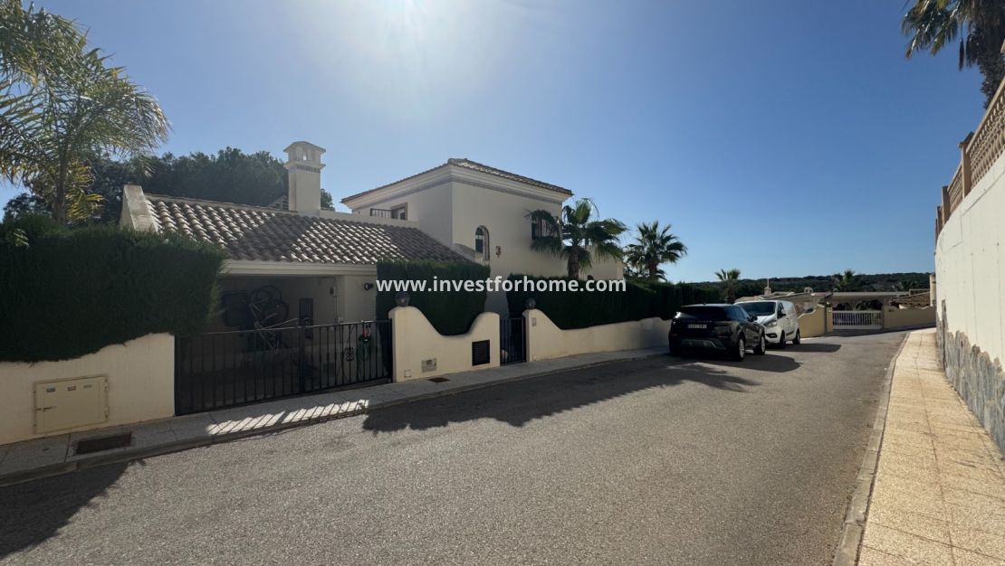 Sale - Villa - Orihuela Costa - Costa Blanca