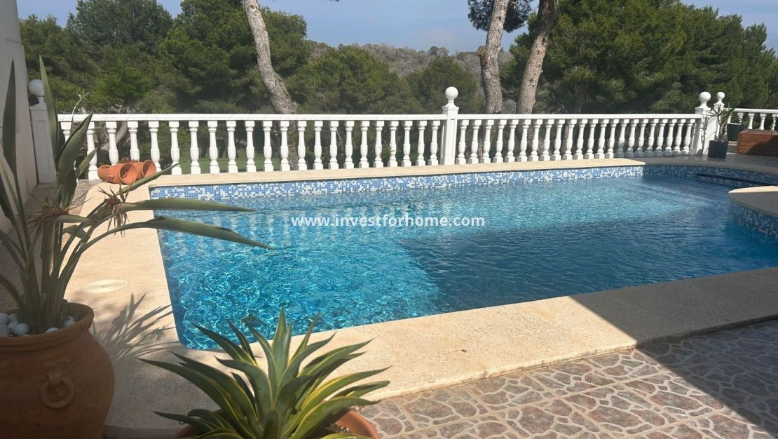 Sale - Villa - Orihuela Costa - Costa Blanca