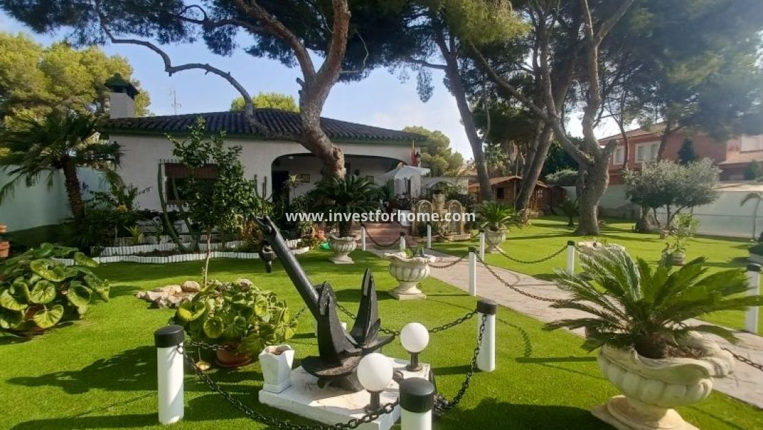 Sale - Villa - Orihuela Costa - Costa Blanca