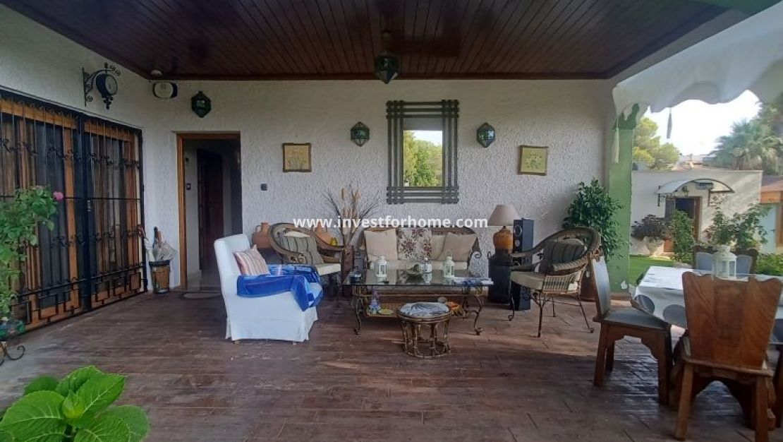 Sale - Villa - Orihuela Costa - Costa Blanca