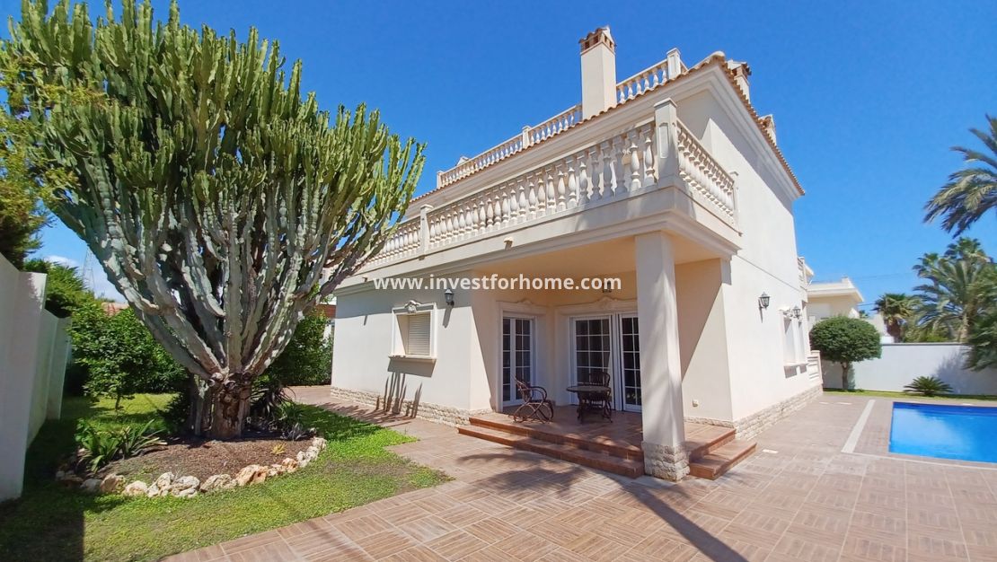 Sale - Villa - Orihuela Costa - Costa Blanca