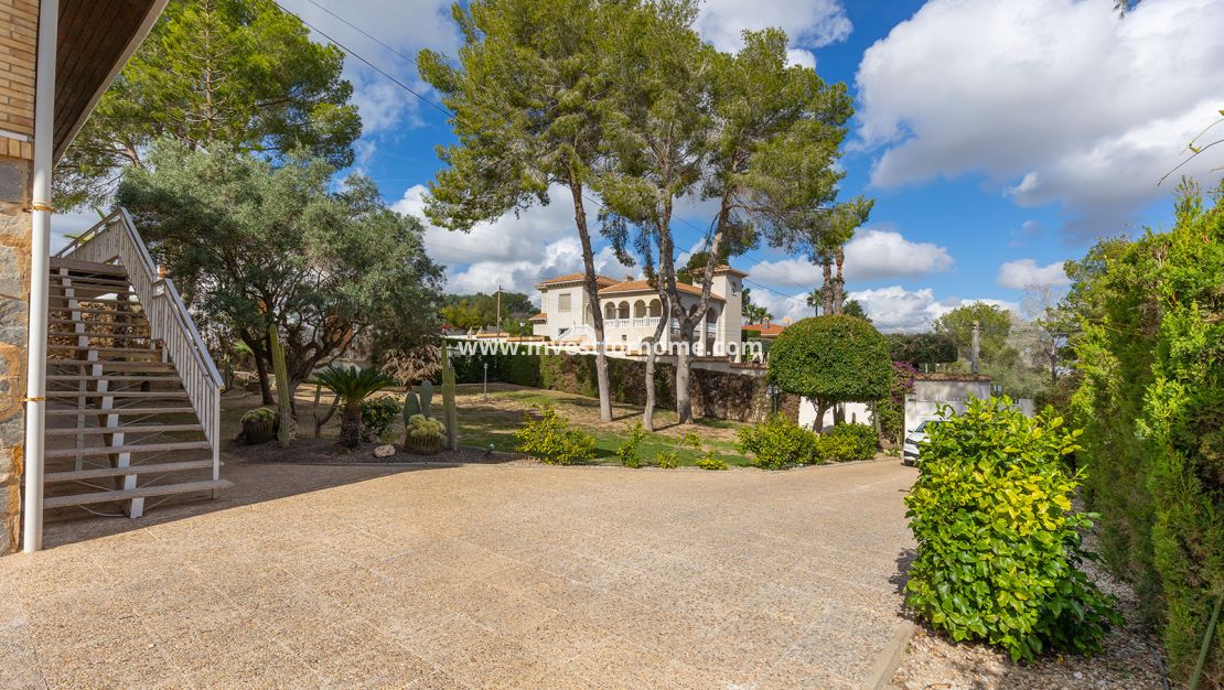 Sale - Villa - Orihuela Costa - Costa Blanca