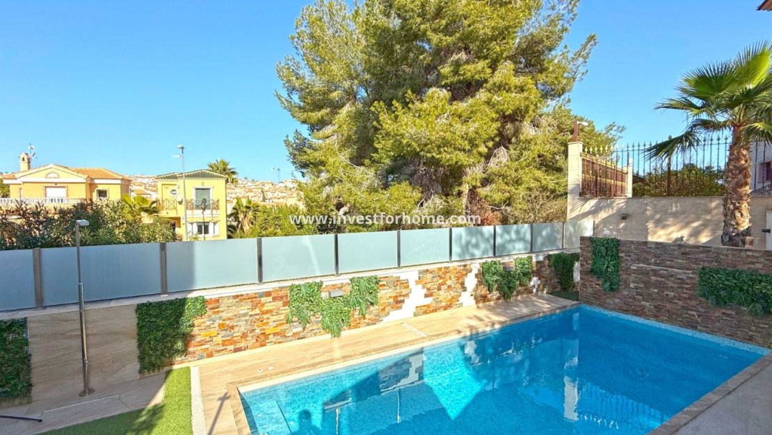 Sale - Villa - Orihuela Costa - Costa Blanca
