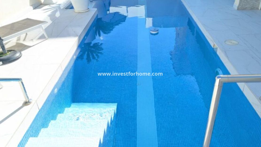 Sale - Villa - Orihuela Costa - Costa Blanca