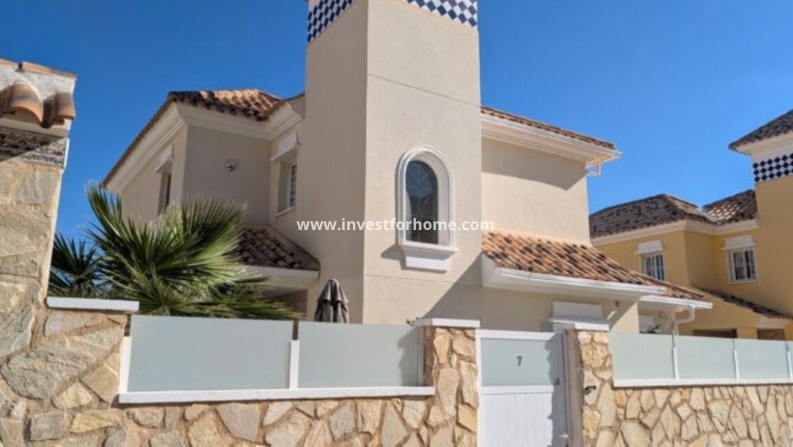 Sale - Villa - Orihuela Costa - Costa Blanca
