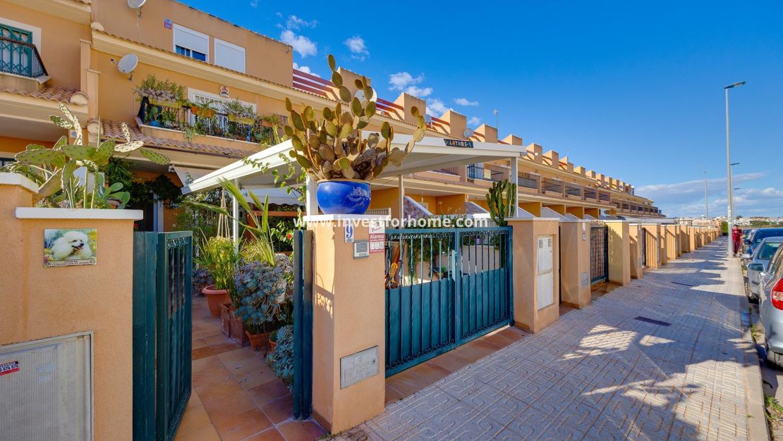 Sale - Villa - Orihuela Costa - Costa Blanca