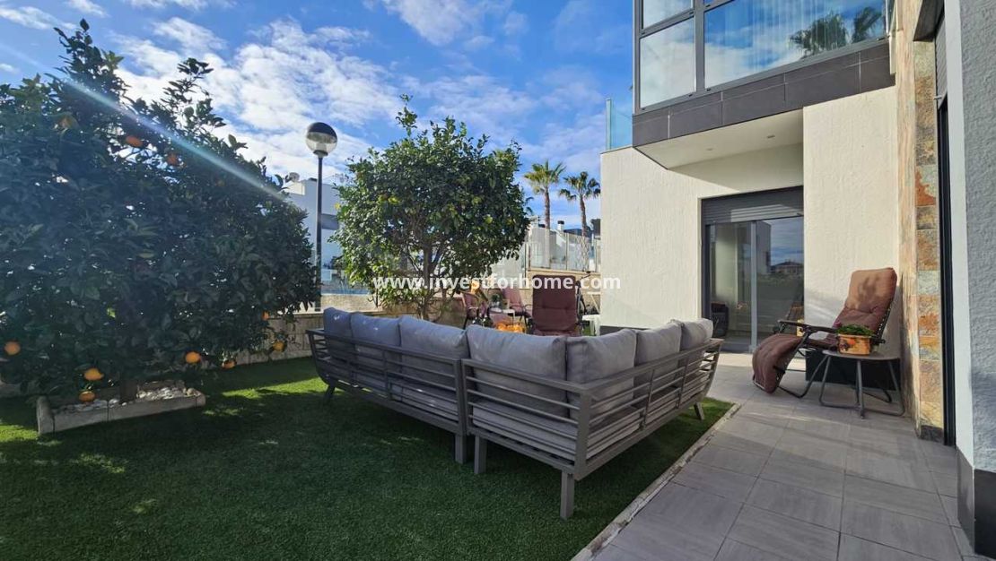 Sale - Villa - Orihuela Costa - Costa Blanca