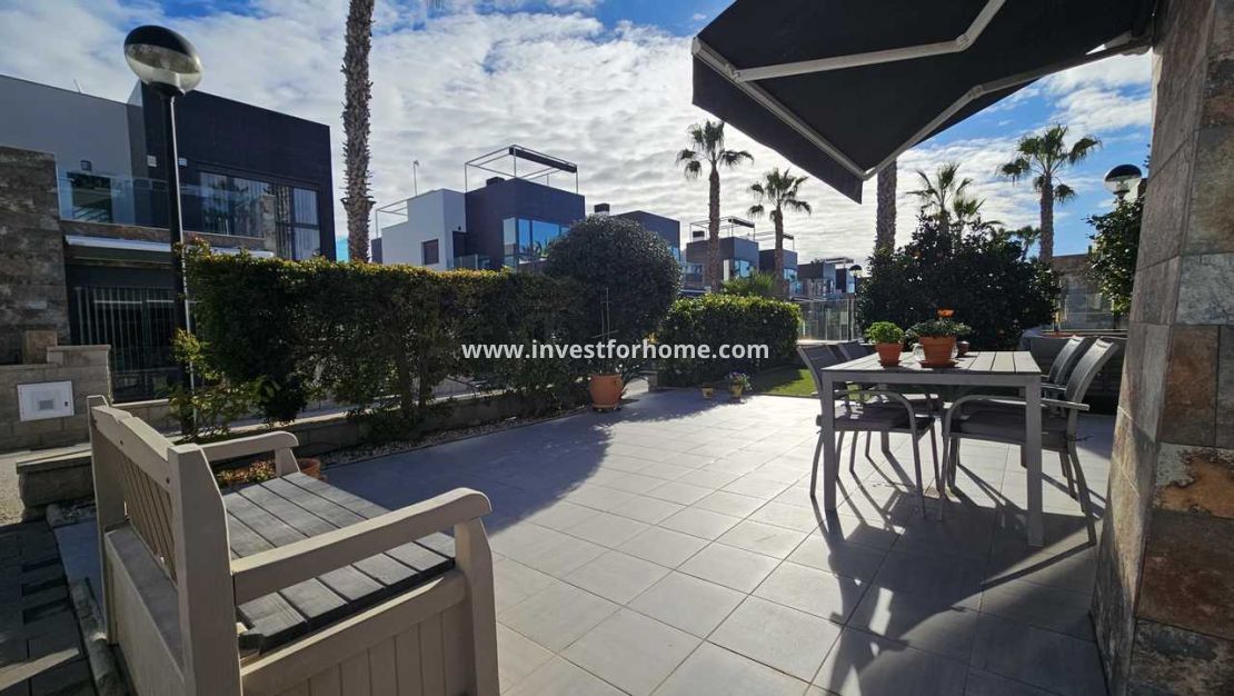 Sale - Villa - Orihuela Costa - Costa Blanca