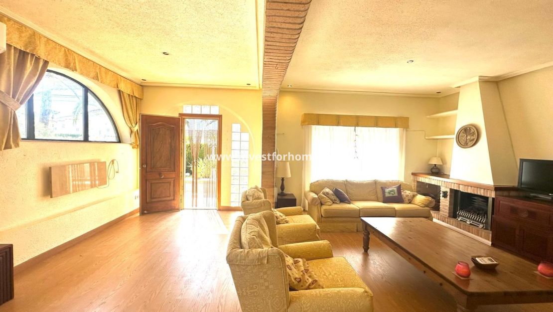 Sale - Villa - Orihuela Costa - Costa Blanca