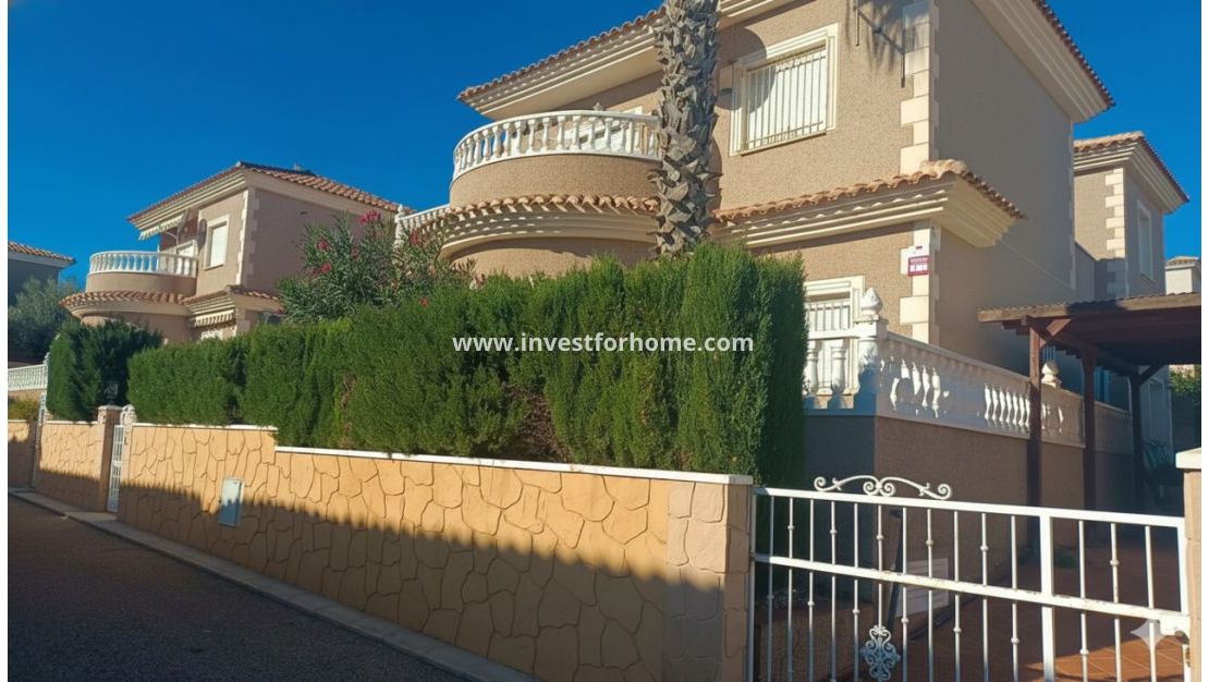 Sale - Villa - Orihuela Costa - Costa Blanca