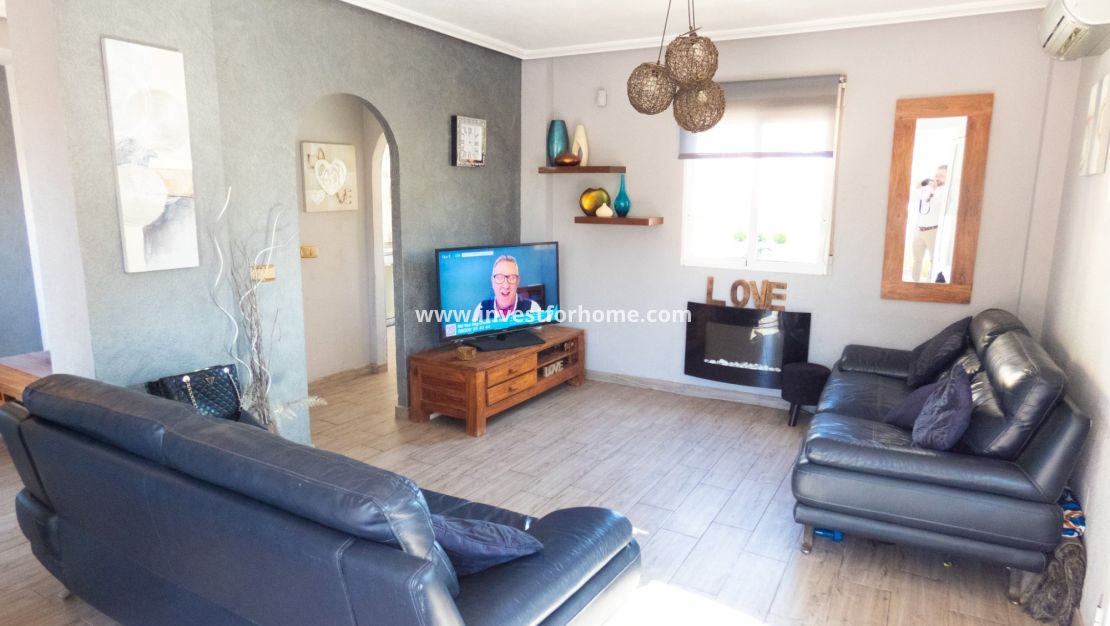 Sale - Villa - Orihuela Costa - Costa Blanca